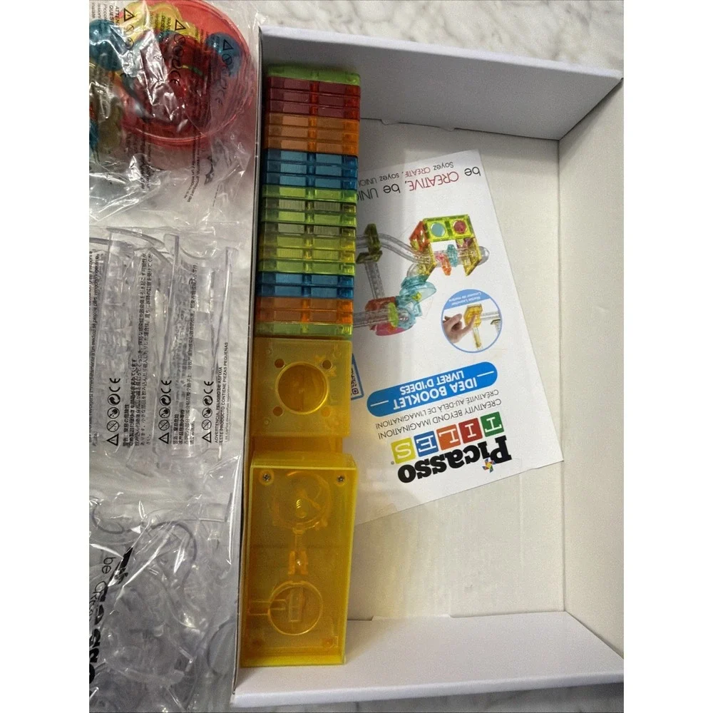 Picasso Tiles Travel Size 100pc MAGNETIC MARBLE RUN Construction Set w/Launcher